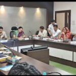 कलेक्टर मृणाल मीना की सख्ती – किसानो के साथ अन्याय बर्दाश्त नही फसल क्षति का सर्वे कर जल्द मुआवजा दे।