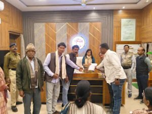 ⚡ 14 आदिवासी गांव अंधेरे में, खेत सूखे&hellip;