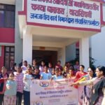 वारासिवनी बालिका छात्रावास का निरीक्षण, बालिकाओं को बाल विवाह के विरुद्ध दिलाई गई शपथ ।