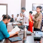 जनसुनवाई में सुनी गईं आमजन की समस्याएं, 119 आवेदनों पर अधिकारियों ने दिए कार्रवाई के निर्देश रोजगार सहायक नियुक्ति से लेकर बीमा राशि, छात्रवृत्ति, पेयजल और सामाजिक बहिष्कार तक पहुंचे मामले।