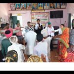 नशा मुक्ति अभियान के समापन पर ग्राम लड़सड़ा में दिलाई गई नशामुक्ति की शपथ विश्व तंबाकू एवं धूम्रपान निषेध दिवस के अवसर पर सप्ताहभर चला जनजागरूकता अभियान, युवाओं को नशे से दूर रहने का दिया संदेश।