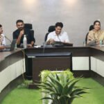 अंतर्राष्ट्रीय योग दिवस पर मुलना स्टेडियम में होगा जिला स्तरीय भव्य आयोजन 21 जून को सुबह 6 बजे से सामूहिक योगाभ्यास, “योग संगम” पोर्टल पर संस्थाओं का पंजीयन अनिवार्य।